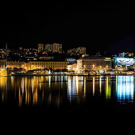 Apartment Vida - Amazing Place With Garden And Terrace Rijeka Bagian luar foto