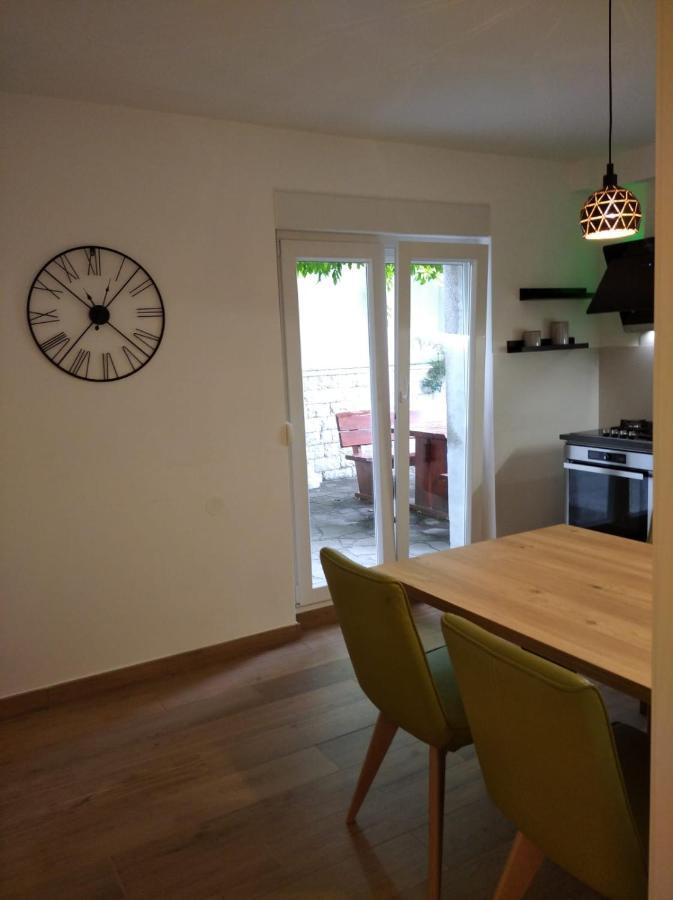 Apartment Vida - Amazing Place With Garden And Terrace Rijeka Bagian luar foto