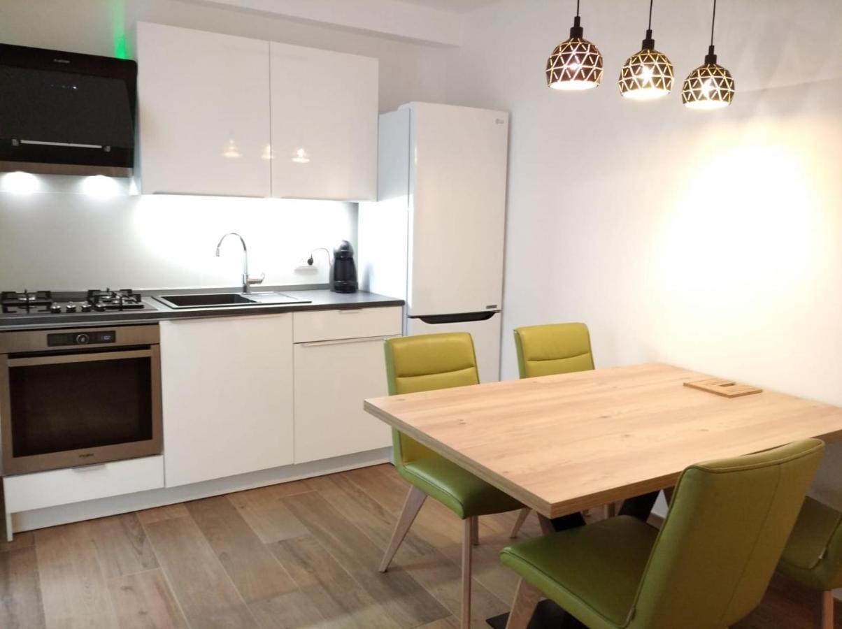 Apartment Vida - Amazing Place With Garden And Terrace Rijeka Bagian luar foto