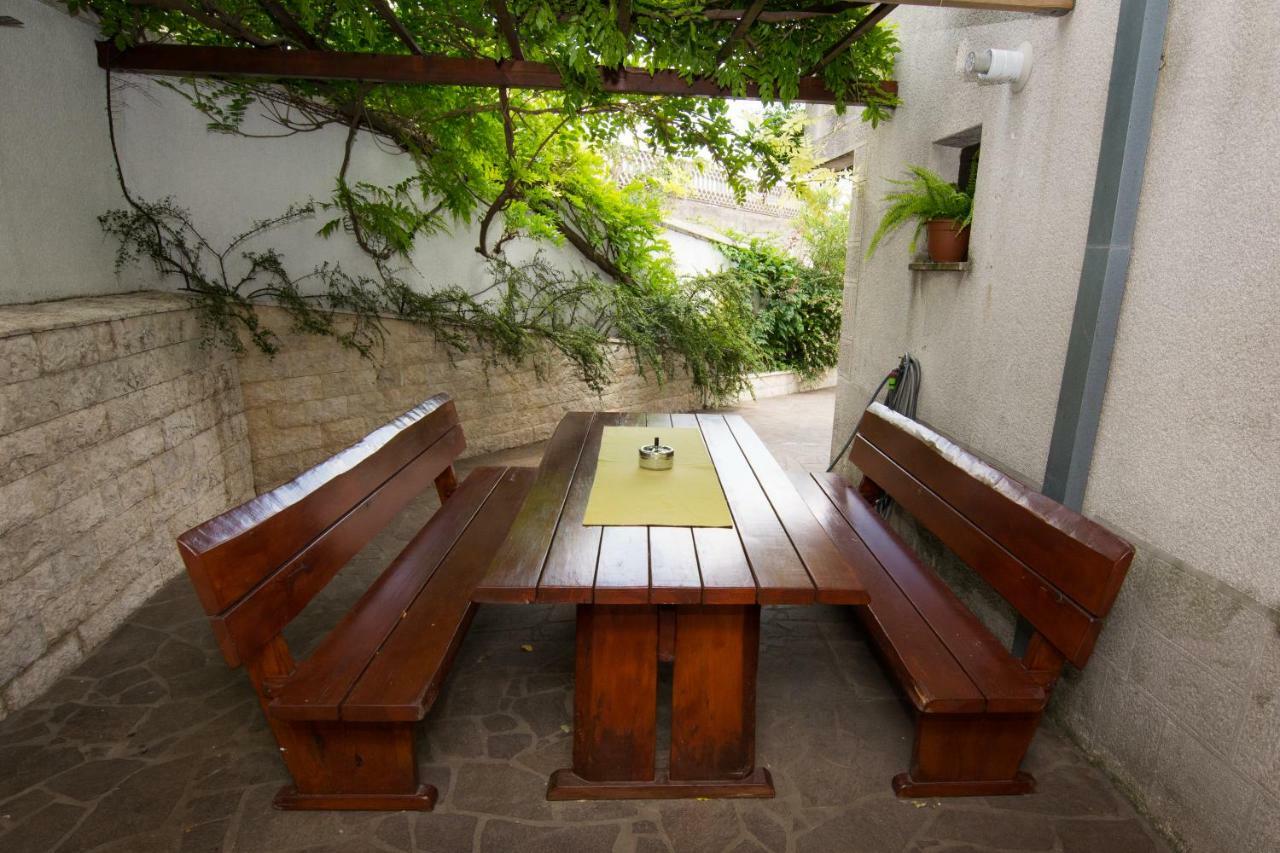 Apartment Vida - Amazing Place With Garden And Terrace Rijeka Bagian luar foto