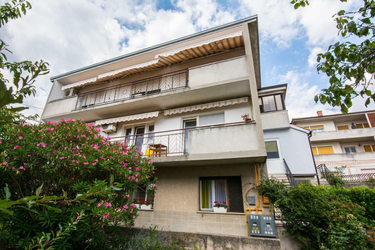 Apartment Vida - Amazing Place With Garden And Terrace Rijeka Bagian luar foto